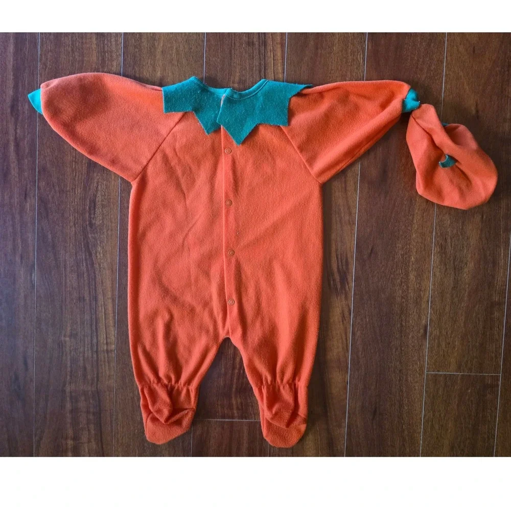 Vtg Infant Pumpkin Halloween Costume Sleeper with Hat Orange 12-17 lbs
